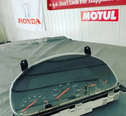 Honda Civic EK Cluster. Compatible for all civic 96-00.