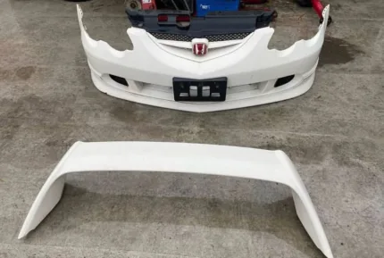 Honda Integra DC5 complete front bumper and Rear wing