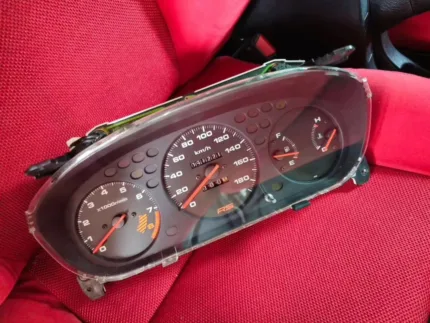 Rare JDM VI-RS cluster, mint condition, added oem EK9 carbon bezel