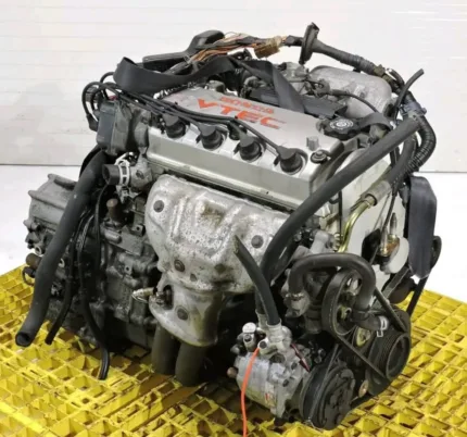 HONDA D16Y8 VTEC ENGINE.