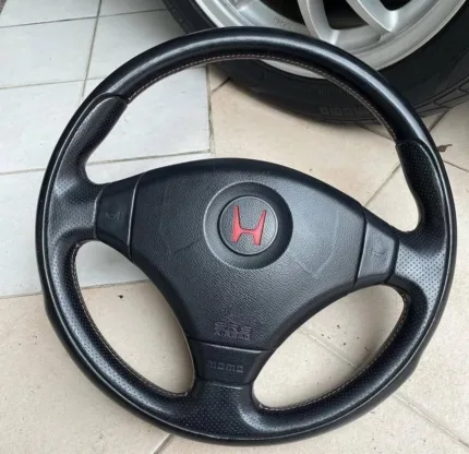 Momo SRS Steering Wheel JDM INTEGRA Type R ITR RED stitching DC2 98-00 SPEC.