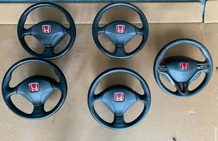 Dc5 momo steering wheel in perfect condition