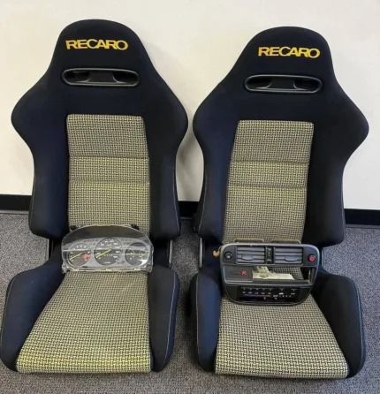 SR4 Tomcat seats available in stock. • Authentic Recaro