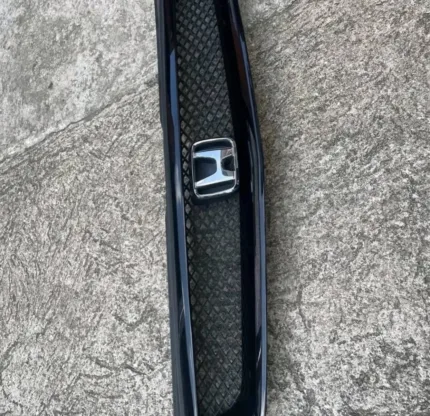 EK 99-00 Mesh Grille with Honda H emblem
