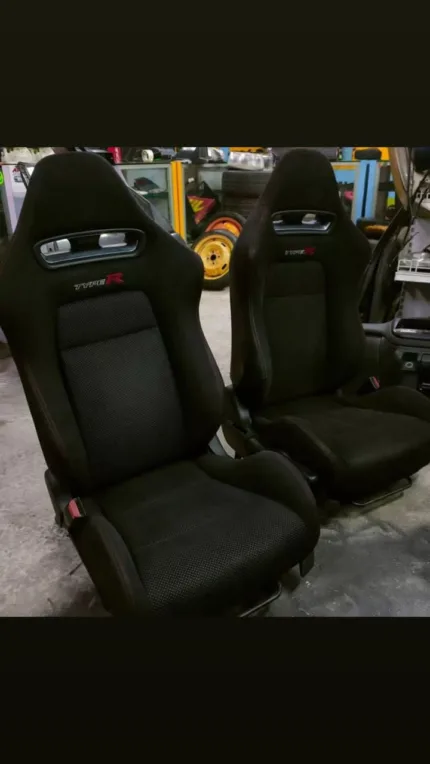 Fa5 seats